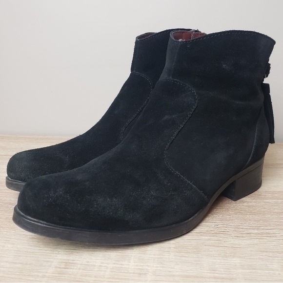 BOC Born Concept Black suede leather Ankle Boots with Tassel Booties Sz 9.5 - Picture 14 of 15